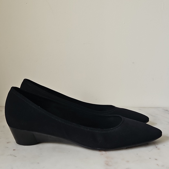 Salvatore Ferragamo Shoes - SALVATORE FERRAGAMO: Sleek Black Pointed Low Wedge Heels